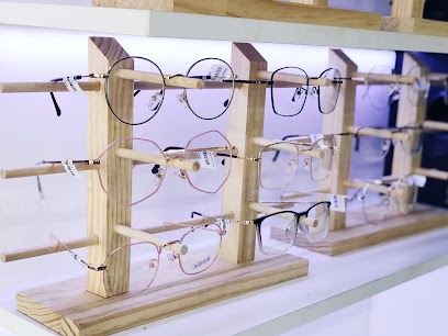 tiệm kee shop mắt kính